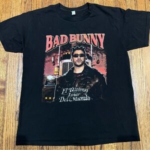Bad Bunny El Último Tour Del Mundo Graphic T-Shirt black size Large